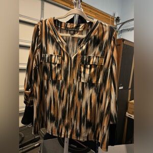 Carolyn Taylor SZ XL born ran and black striped blouse thick silky material